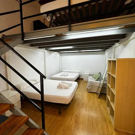Grupos Y Familias Hasta 8 Hostel Barcelona